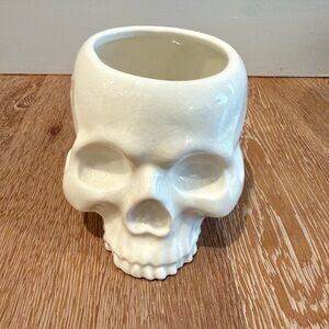 Killstar skull bowl utensil holder 
Great condition